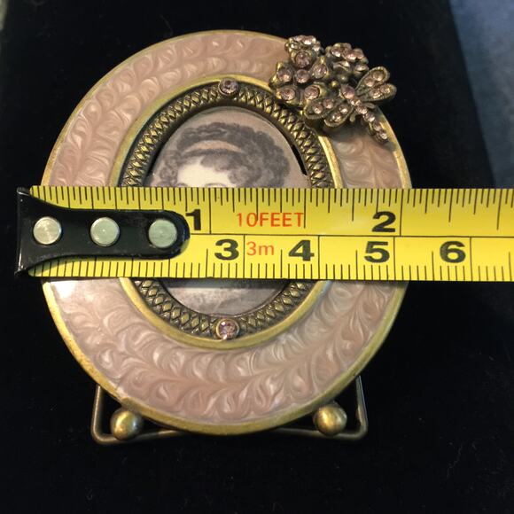 TWO'S COMPANY Ornate Oval Amethyst Rhinestone Easel  PICTURE FRAME - Picture 5 of 5